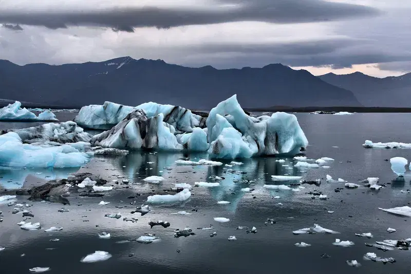 Cover Image for Essential Gear for Exploring Frozen Landscapes