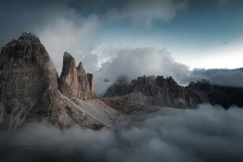 Cover Image for Essential Gear for Hiking in Foggy Mountains