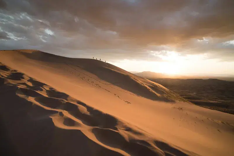 Cover Image for Essential Gear for Hiking in the Mojave Desert