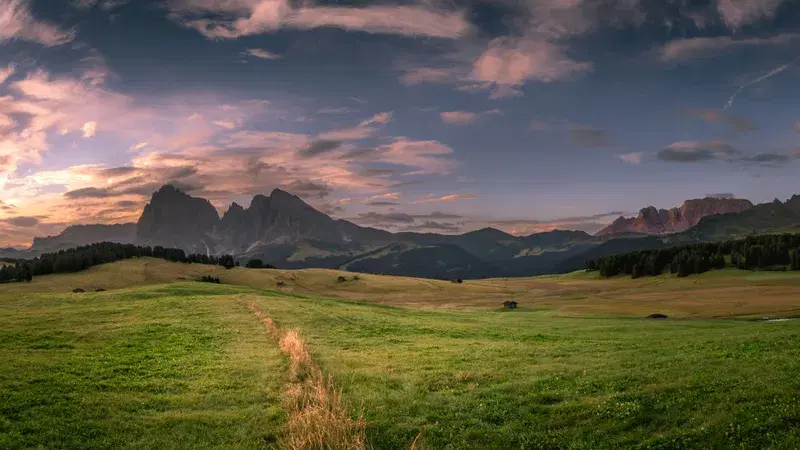 Cover Image for Essential Gear for Capturing Stunning Landscape Photography in the Great Outdoors