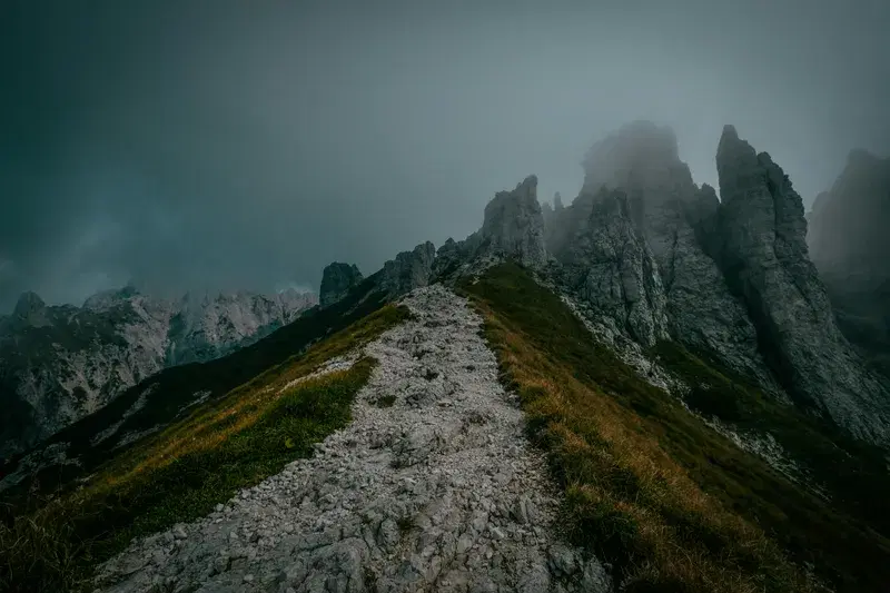 Cover Image for Exploring the Gray and Brown Mountains: Gear Recommendations for Your Adventure