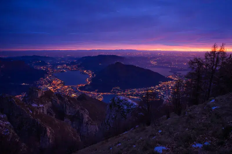 Cover Image for Exploring the Nighttime Landscape: Essential Gear for Aerial Views