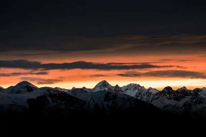 Cover Image for Exploring Scenic Landscapes: Essential Gear for Outdoor Adventures