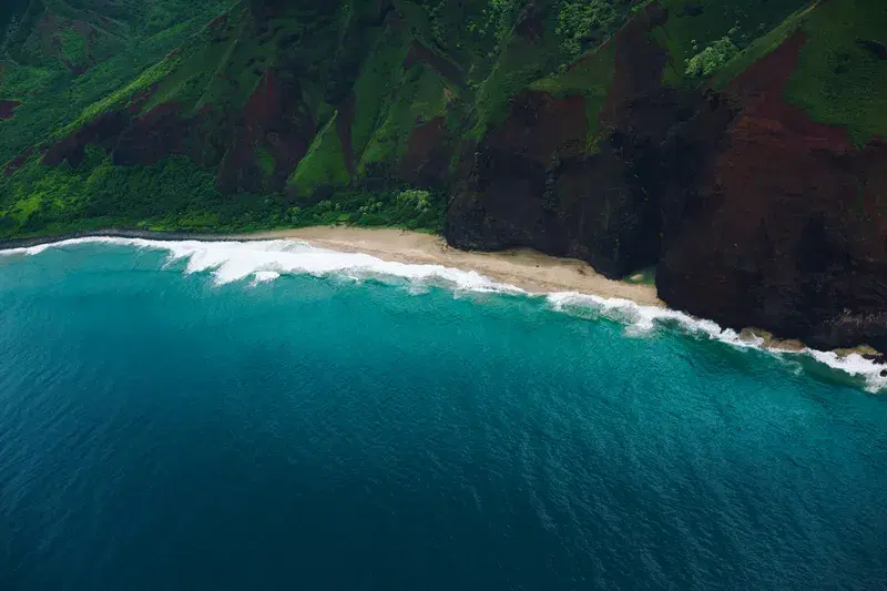 Cover Image for Essential Gear for Exploring Coastal Landscapes: Beaches, Cliffs, and Coves