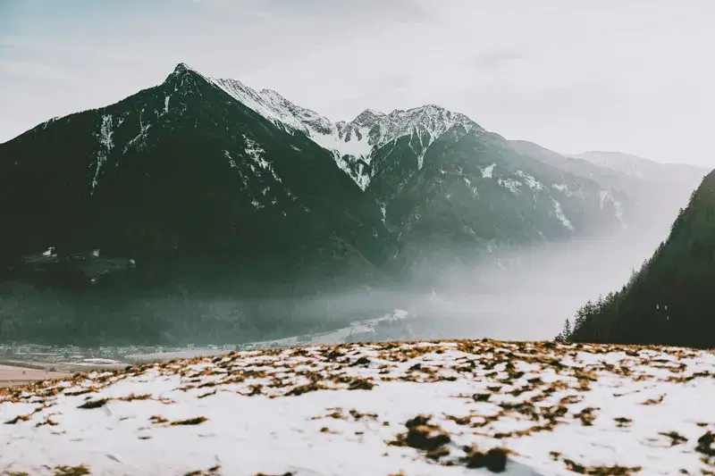 Cover Image for Essential Gear for Adventuring in Snowy Mountain Landscapes