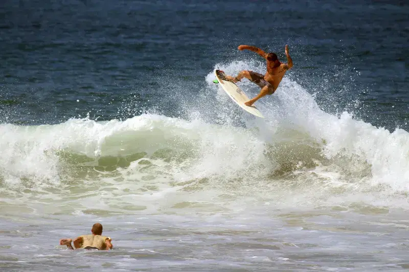 Cover Image for Surfing Essentials: Gear Up for the Waves
